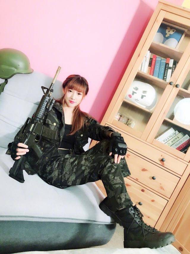 汉子装小苍 汉子装小苍