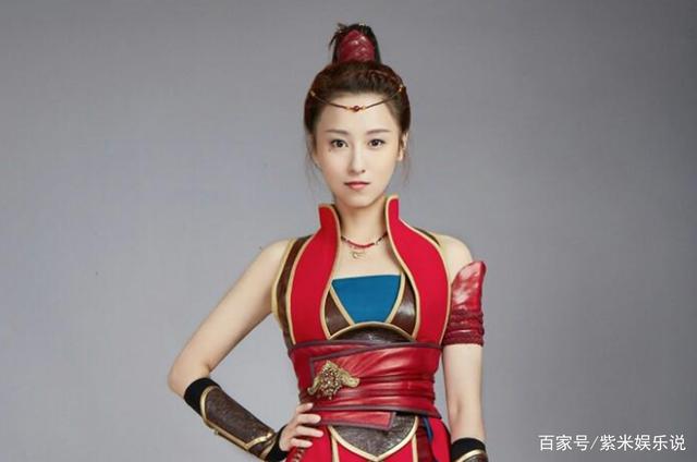 艾佳妮三十罢了演的谁