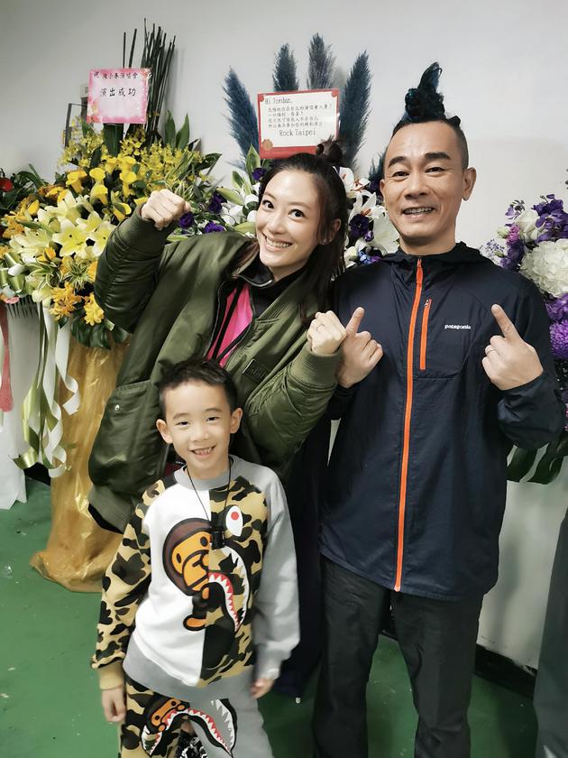 包含陈小春被嘲没教养的词条