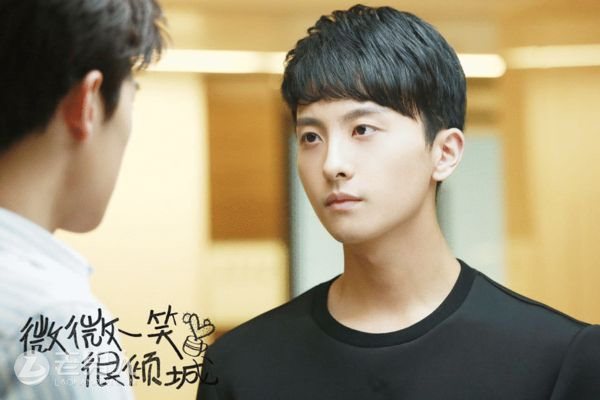 罗小列