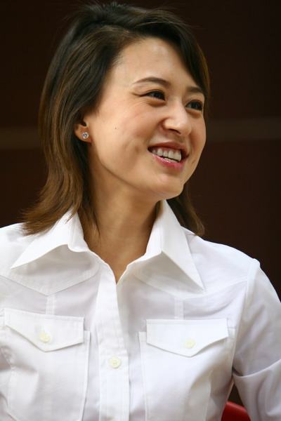 挑战主持人尉迟琳嘉 挑战主持人尉迟琳嘉