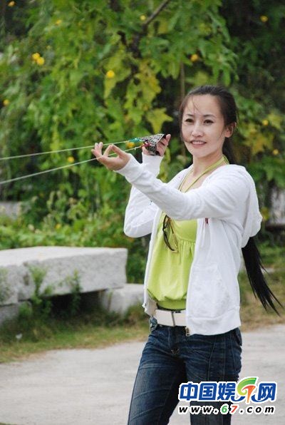 李芊墨牵手 李芊墨牵手