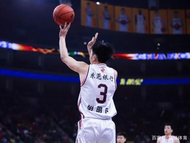 胡明轩是单亲么