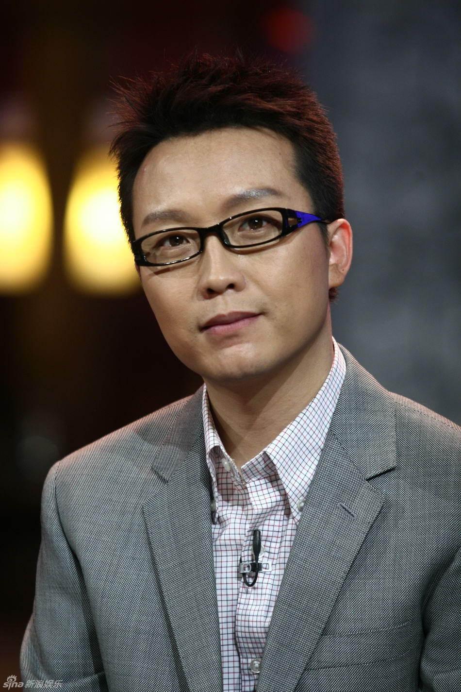 李玉刚捐钱50万元驰援故乡吉林的复杂引见