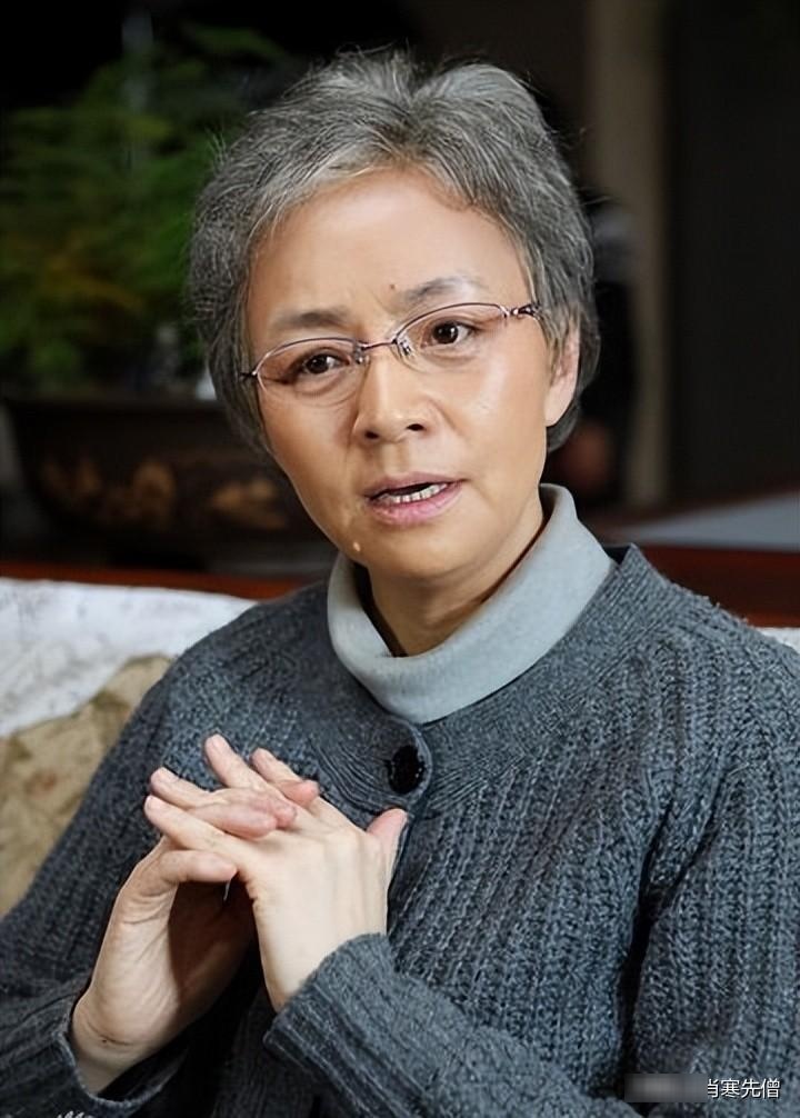 宋丹丹和谁