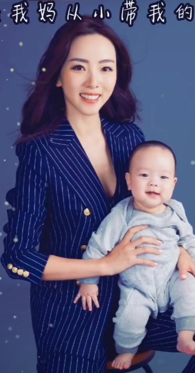 李思思简历 李思思简历及团体材料简介 新闻 李思思简历 李思思简历及团体材料简介 新闻