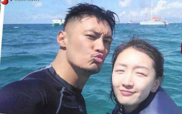 王棠云依偎余文乐 余文乐与王棠云情侣头像 