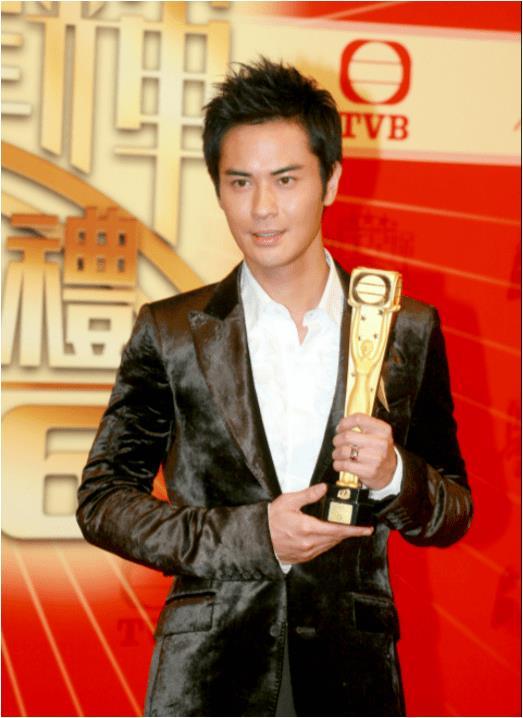 王馨平郑嘉颖 王馨平郑嘉颖重逢