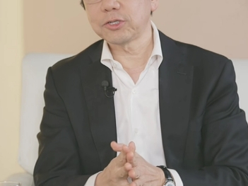 关于十问李开复的信息