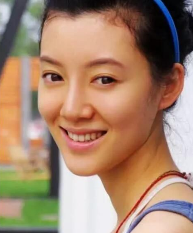 车晓仳离原因 车晓跟谁结过婚 