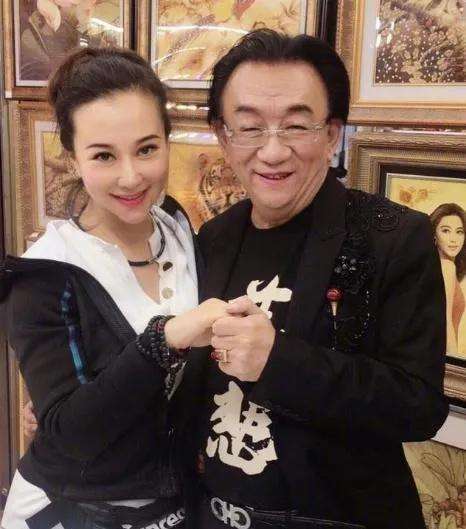 戴志诚妻子 戴志诚妻子袁茵照片 