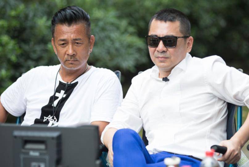 于和伟一家三口 于和伟一家三口照片 