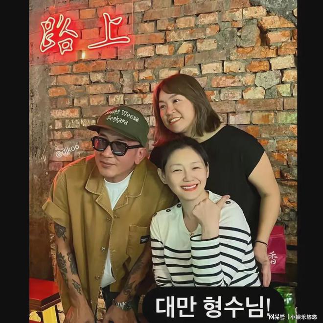 台湾艺人六月 台湾艺人六月 李易 台湾艺人六月 台湾艺人六月 李易