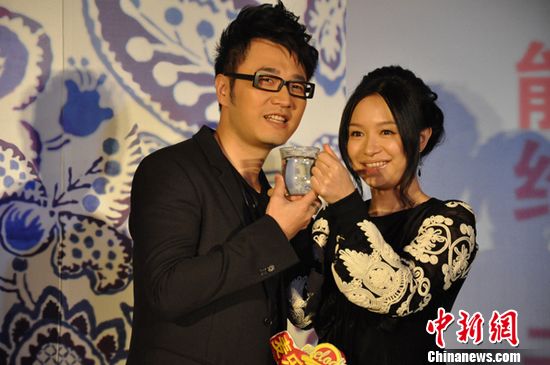 王铮亮的老婆 王铮亮的老婆叫啥 