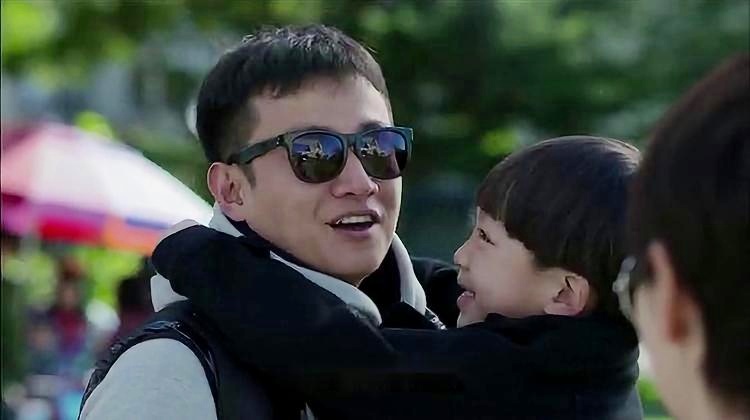 小爸爸夏天是谁演的 小爸爸夏天是谁演的影戏 