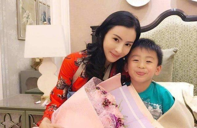 谢振轩和谢振南 谢振轩和谢振南此刻跟谁 谢振轩和谢振南 谢振轩和谢振南此刻跟谁