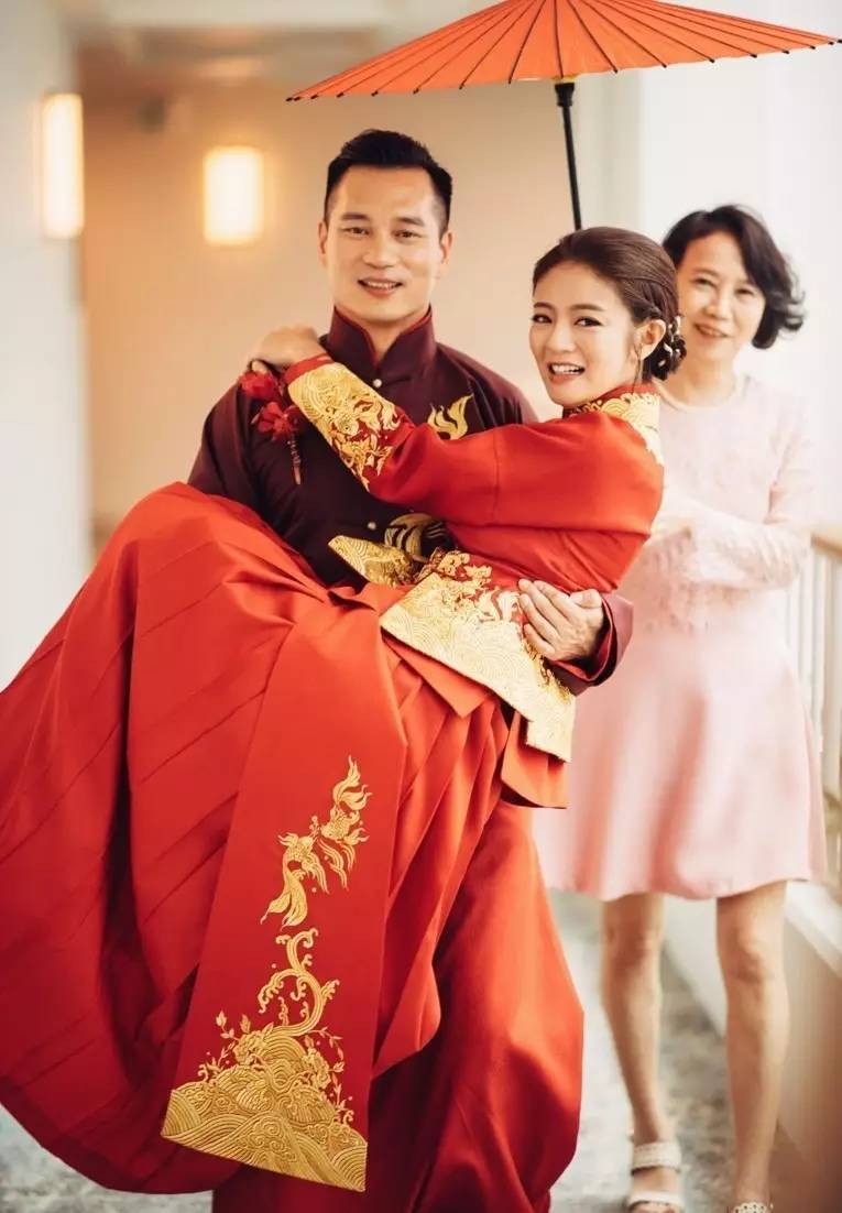 大s婚礼伴娘 大s婚礼伴娘服 