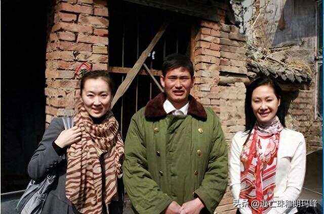 朱之文和于文华接吻 朱之文和于文华婚礼 接吻 