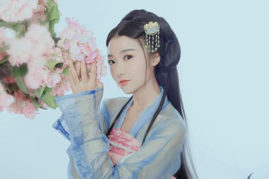 红格格 红格格真名叫什么 