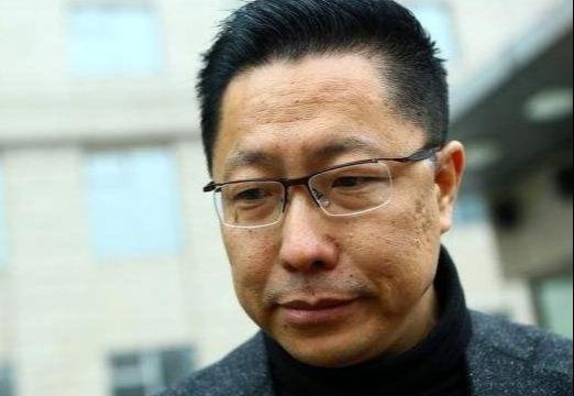 李阳家暴 李阳家暴男打妻子的事件残缺版 