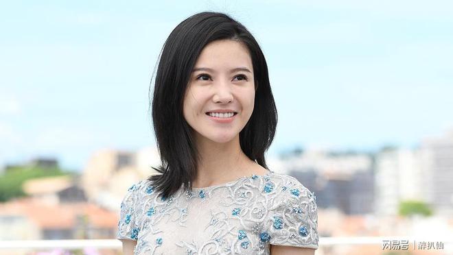 致芳华女主角杨子珊 致芳华杨玏版经典片段 