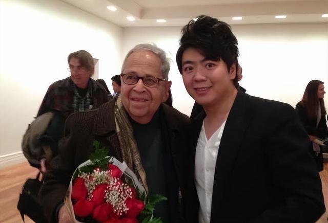 钢琴家李云迪的老婆是谁 钢琴家李云迪的老婆是谁图片 