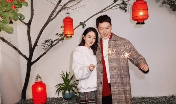 李易赵丽颖3月公认恋情 李易峰和赵丽颖谈过爱情吗 李易赵丽颖3月公认恋情 李易峰和赵丽颖谈过爱情吗
