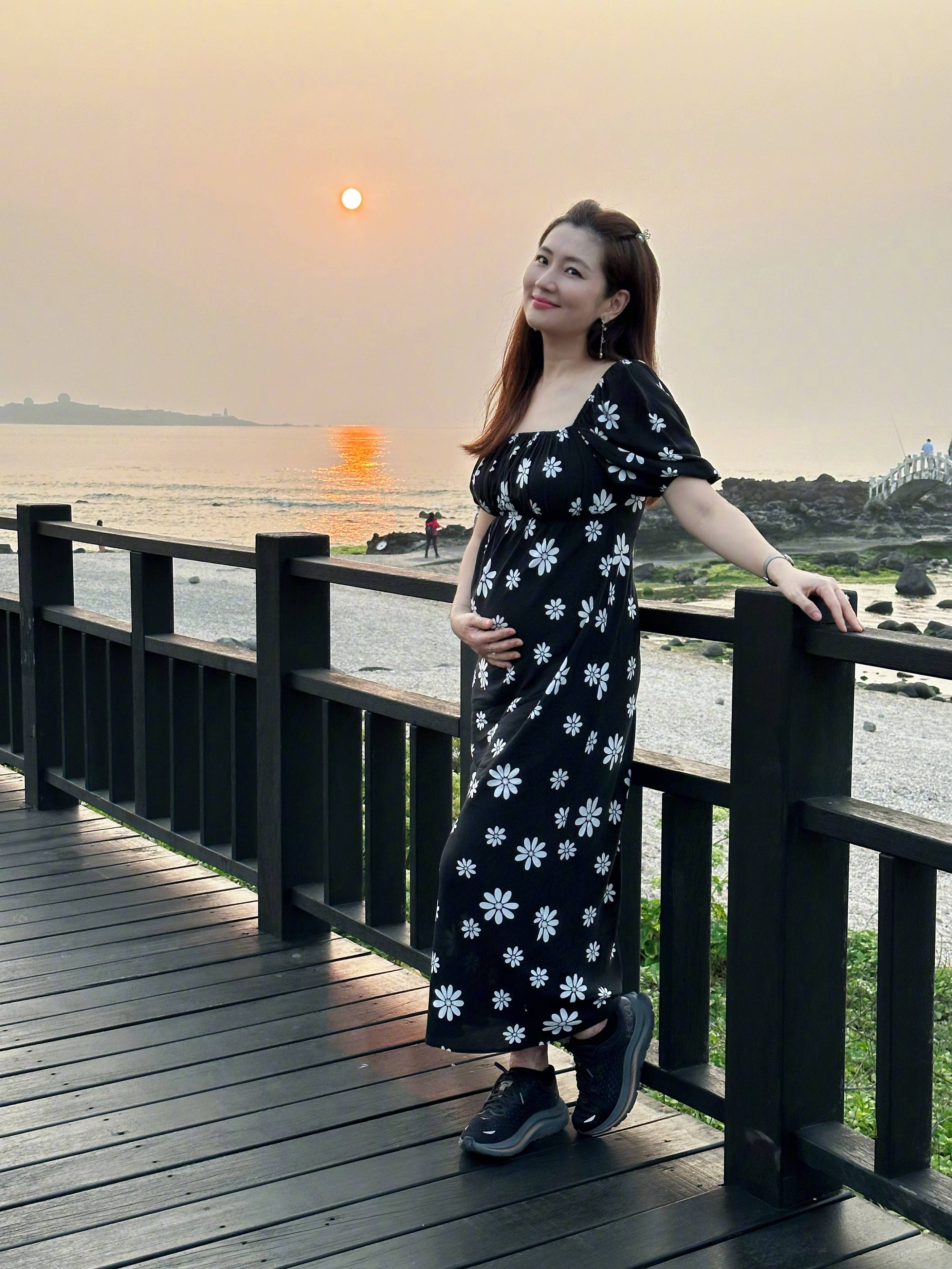 Ella晒一家三口 ella晒全家福为儿子庆生 Ella晒一家三口 ella晒全家福为儿子庆生