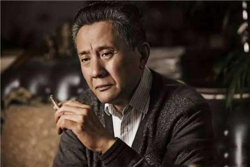 钟小艾父亲 钟小艾父亲是正国级照旧副国级 