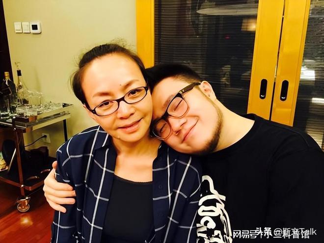 张庭百度百科 张庭团体材料张庭 张庭百度百科 张庭团体材料张庭