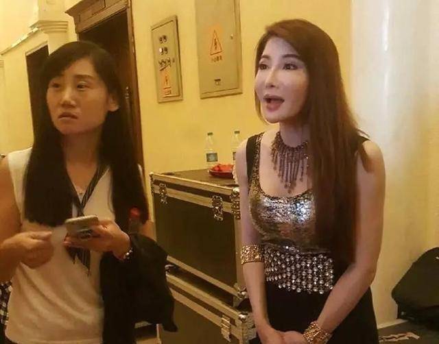 杨丽菁曝被路人吵架 杨丽菁自曝被路人吵架现已报案 