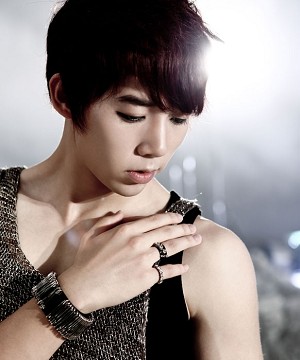 ukiss亚历山大 亚历山大ukiss近况 