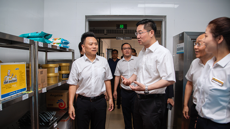 马徐骏团体材料 马徐骏和谁牵手乐成 