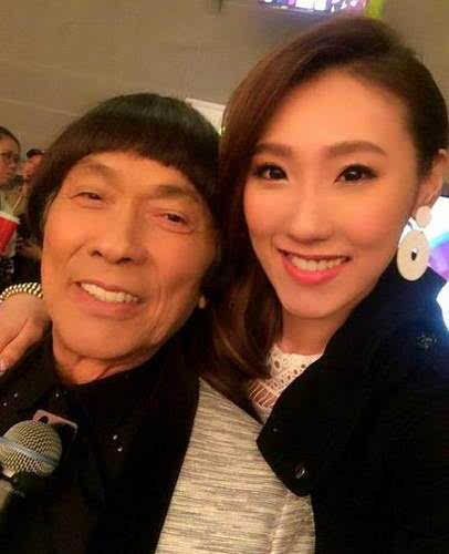 谢金燕的儿子 谢金燕有老公吗 