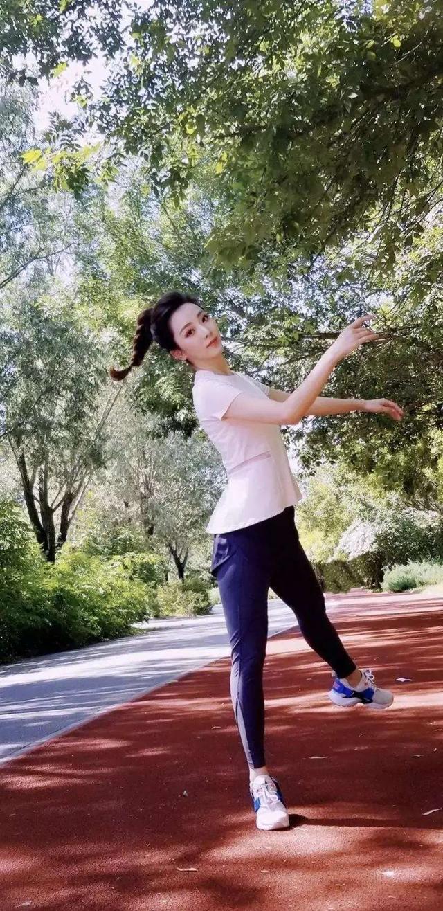 李思思生活照 李思思的近况如何