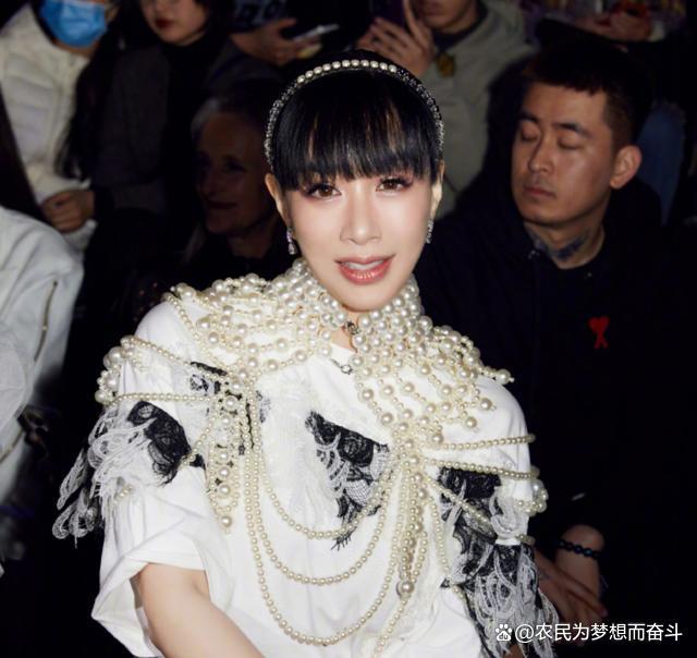 钟丽缇为什么仳离 钟丽缇为什么三个娃都归她 