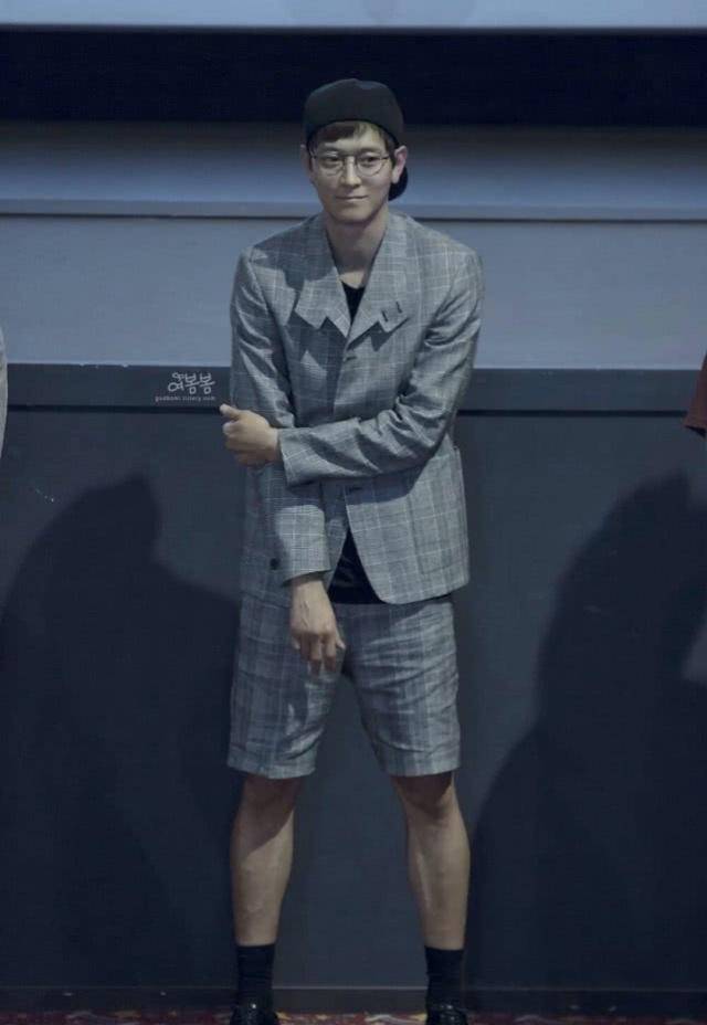 姜东元河智苑 姜东元河智苑唱的歌是什么 