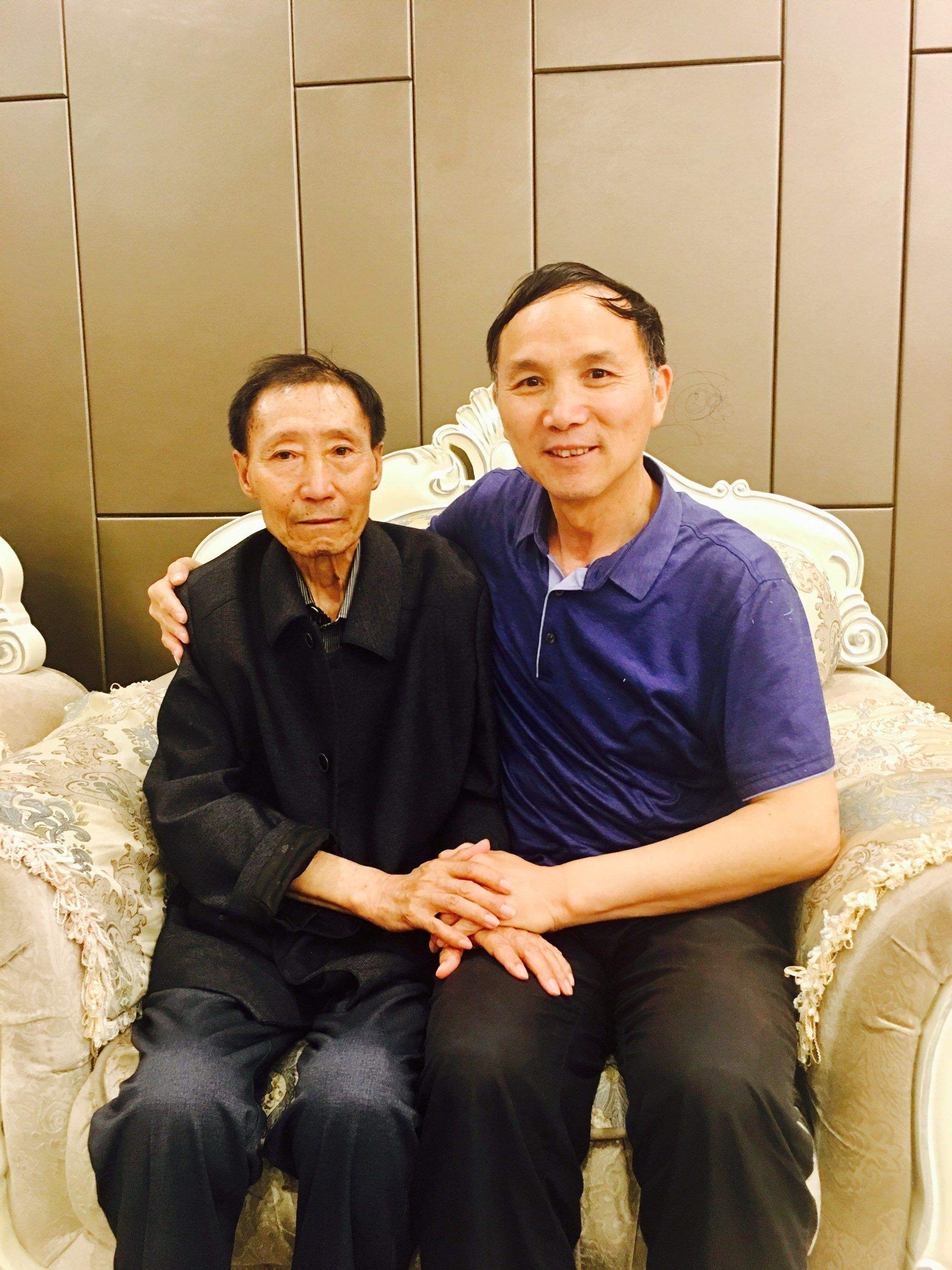 郑长城 郑长城刘楷骏 郑长城 郑长城刘楷骏