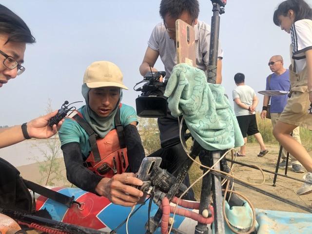 一人一狗黄河漂流 一人一狗黄河漂流38天惊险