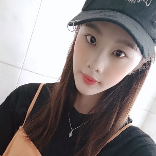 小凌的照片 小凌原名叫什么