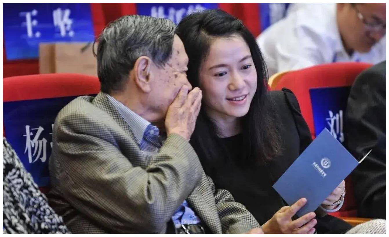 翁帆爸娶杨振宁孙女 翁帆老爸娶了杨振宁的女儿 