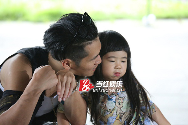 曹格后代 曹格的儿子和女儿叫什么名字 