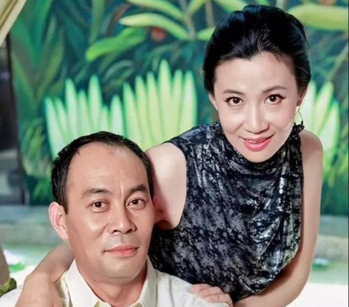 濮存昕妻子 濮存昕妻子宛萍糊口照 