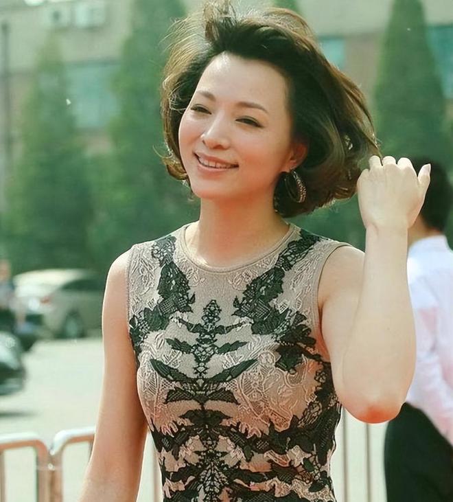 董卿与赵忠祥的丑闻 董卿赵忠祥怎么回事 