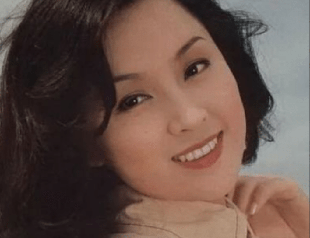 狄波拉年轻 狄波拉在赌王家呆了多久 狄波拉年轻 狄波拉在赌王家呆了多久