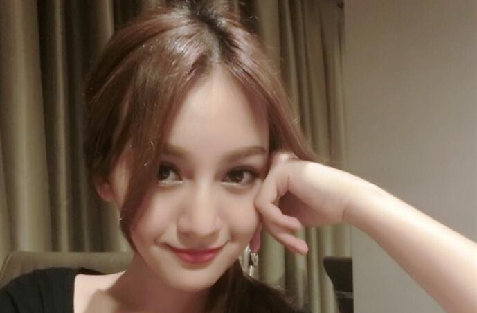 迪丽娜尔李晨 李晨迪丽娜尔什么时候分离的 迪丽娜尔李晨 李晨迪丽娜尔什么时候分离的
