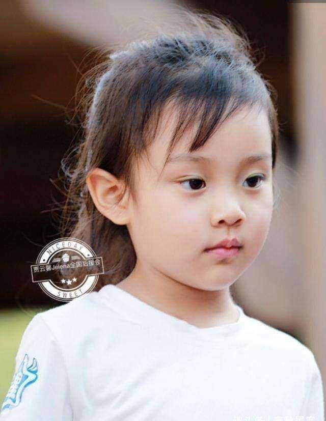 李小璐女儿 李小璐女儿晒压岁钱 