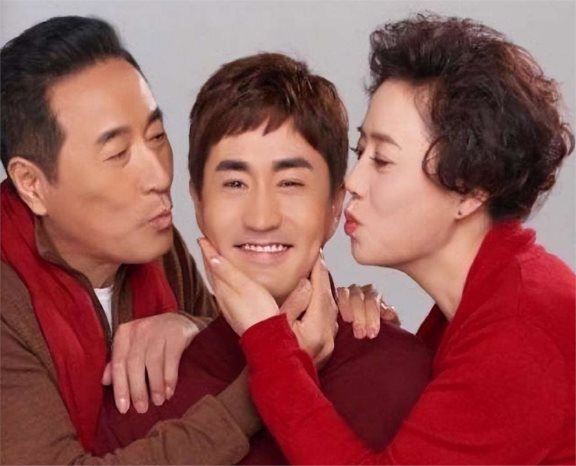 杨立新妻子 杨立新妻子简介 