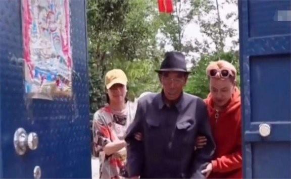 对于王晨正女伴侣的信息