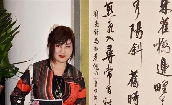 宫雪花 宫雪花年轻时照片 宫雪花 宫雪花年轻时照片